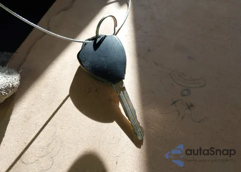 2013 Toyota 4Runner Sr5 z USA, uszkodzony, nr VIN JTEBU5JR1D5145320